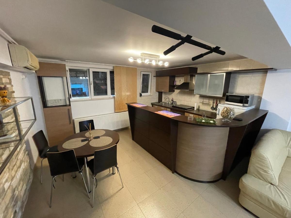 Delize Rent Mamaia Apartman Kültér fotó